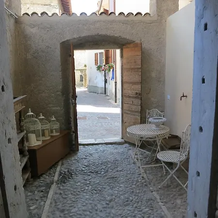 Semesterbostad Casa Di Laura Roe